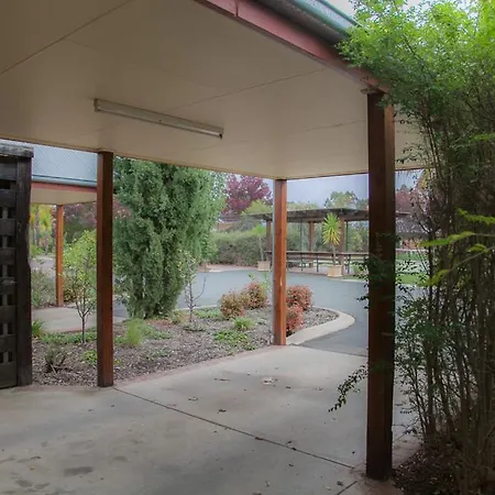 Perricoota Vines Retreat Hotel Moama Room photo
