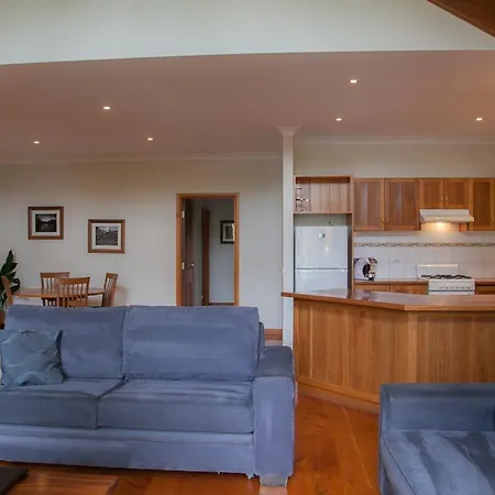 Perricoota Vines Retreat Hotel Moama Room photo