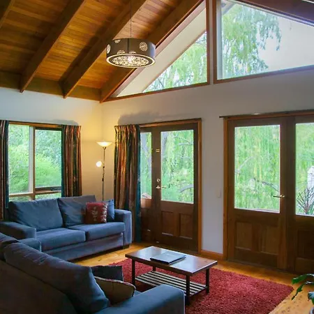 Perricoota Vines Retreat Hotel Moama Room photo