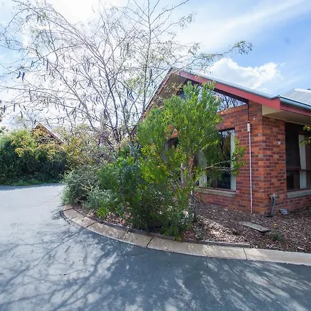 Perricoota Vines Retreat Hotel Moama Exterior photo