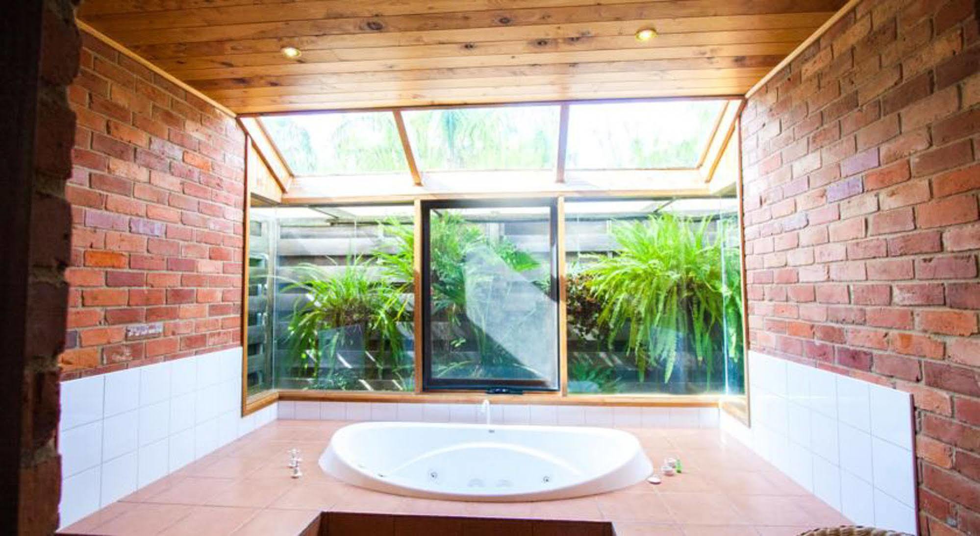 Perricoota Vines Retreat Resort Moama