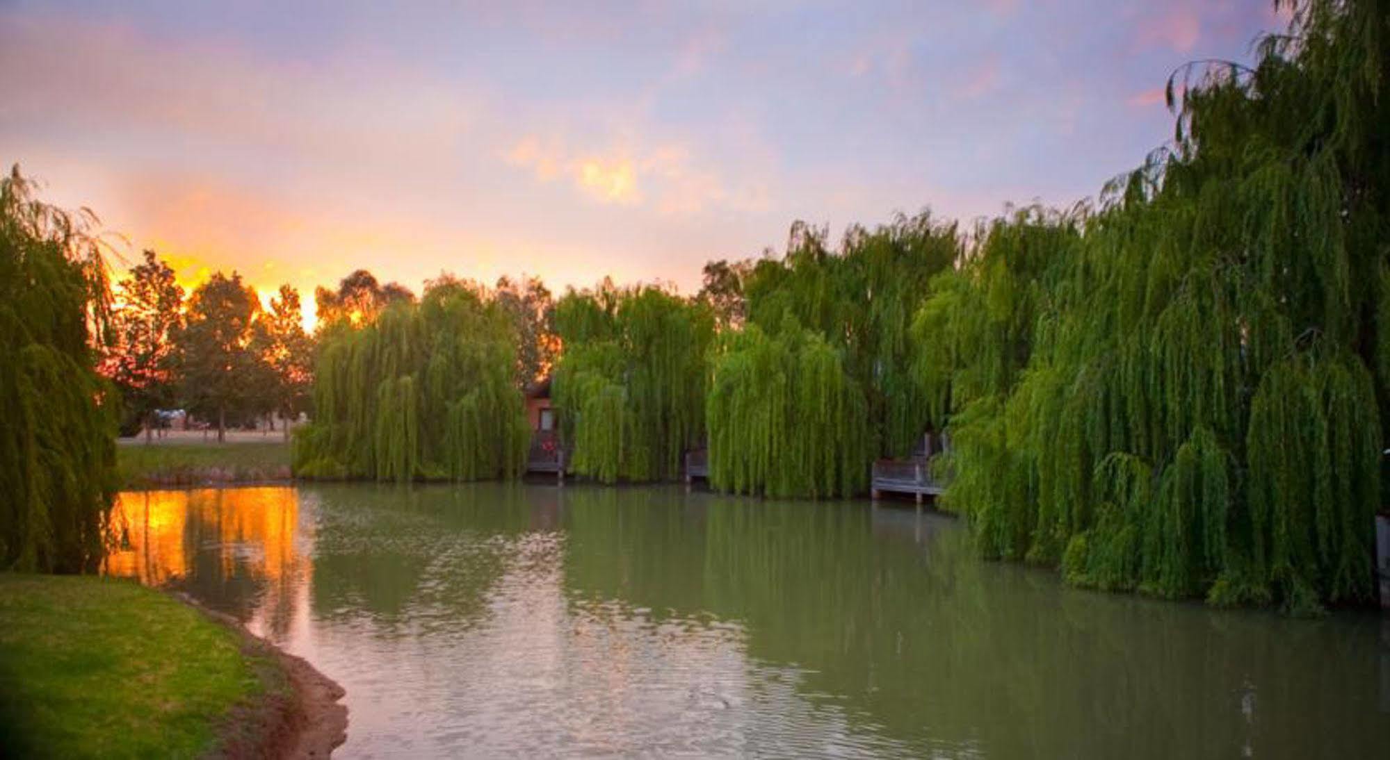 Perricoota Vines Retreat Resort Moama