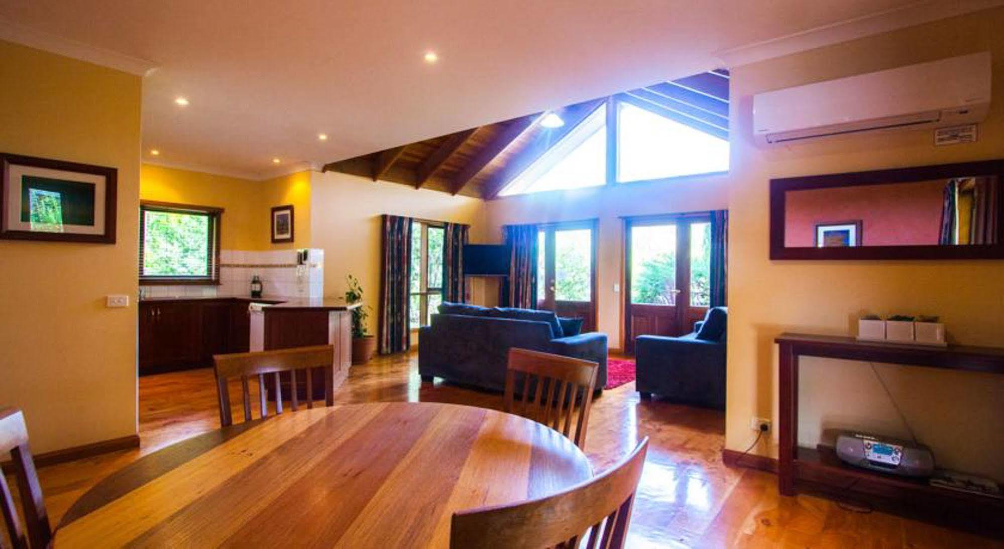 Perricoota Vines Retreat Resort Moama